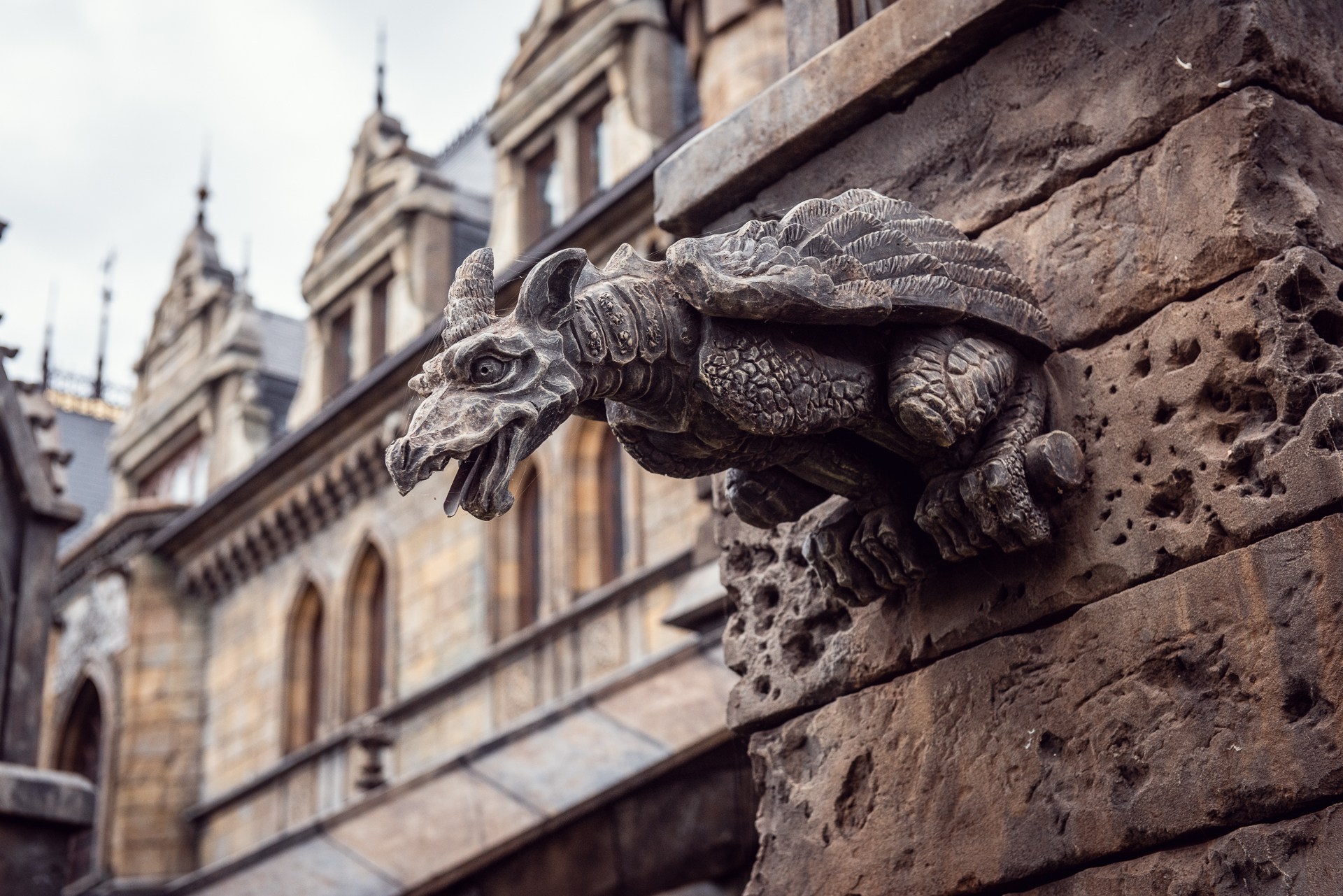 Скульптуры гаргулий